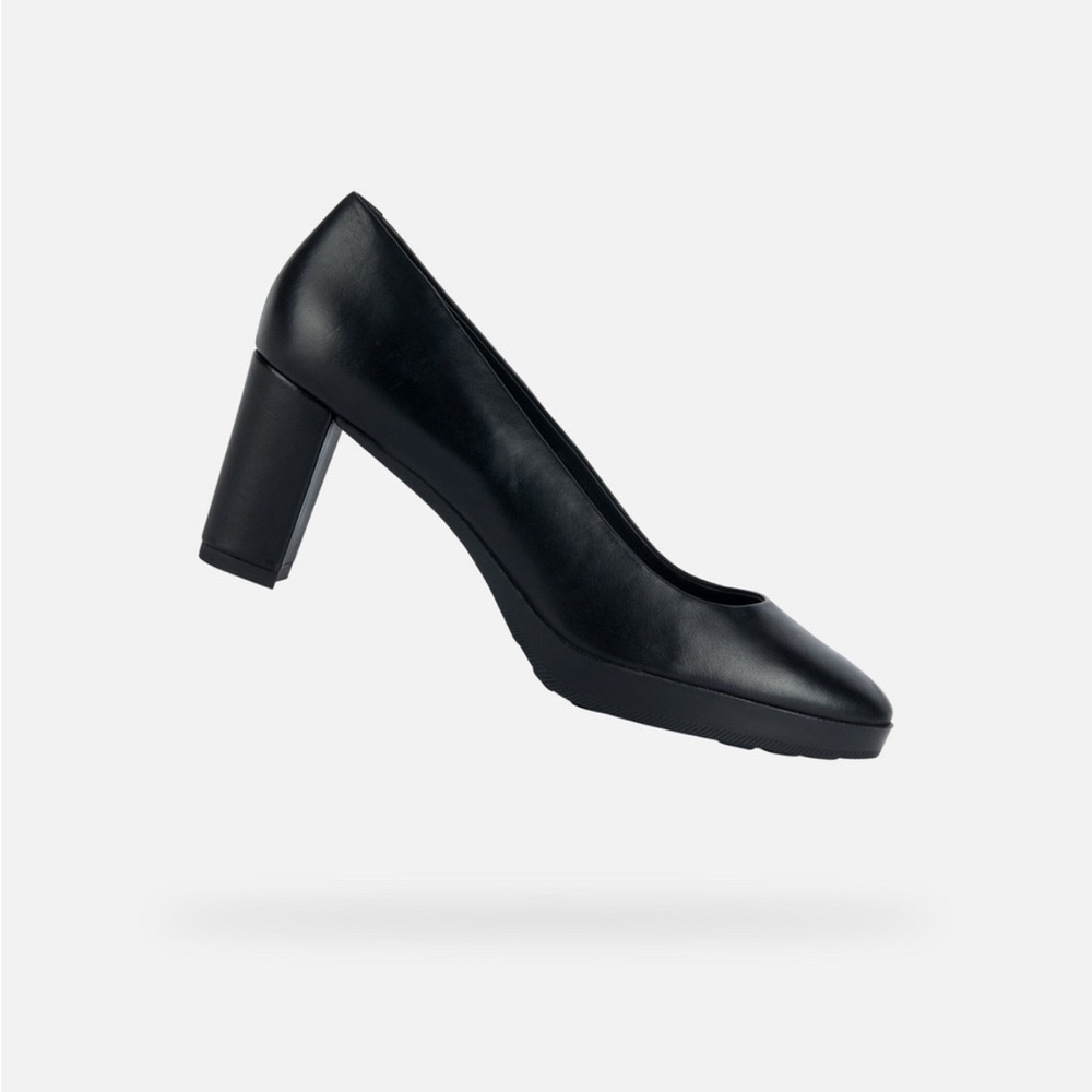Gently Worn Geox Black D Walk Pleasure 60 Mid Heel